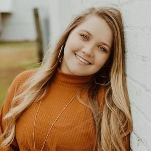 Meet your Posher, Cierra